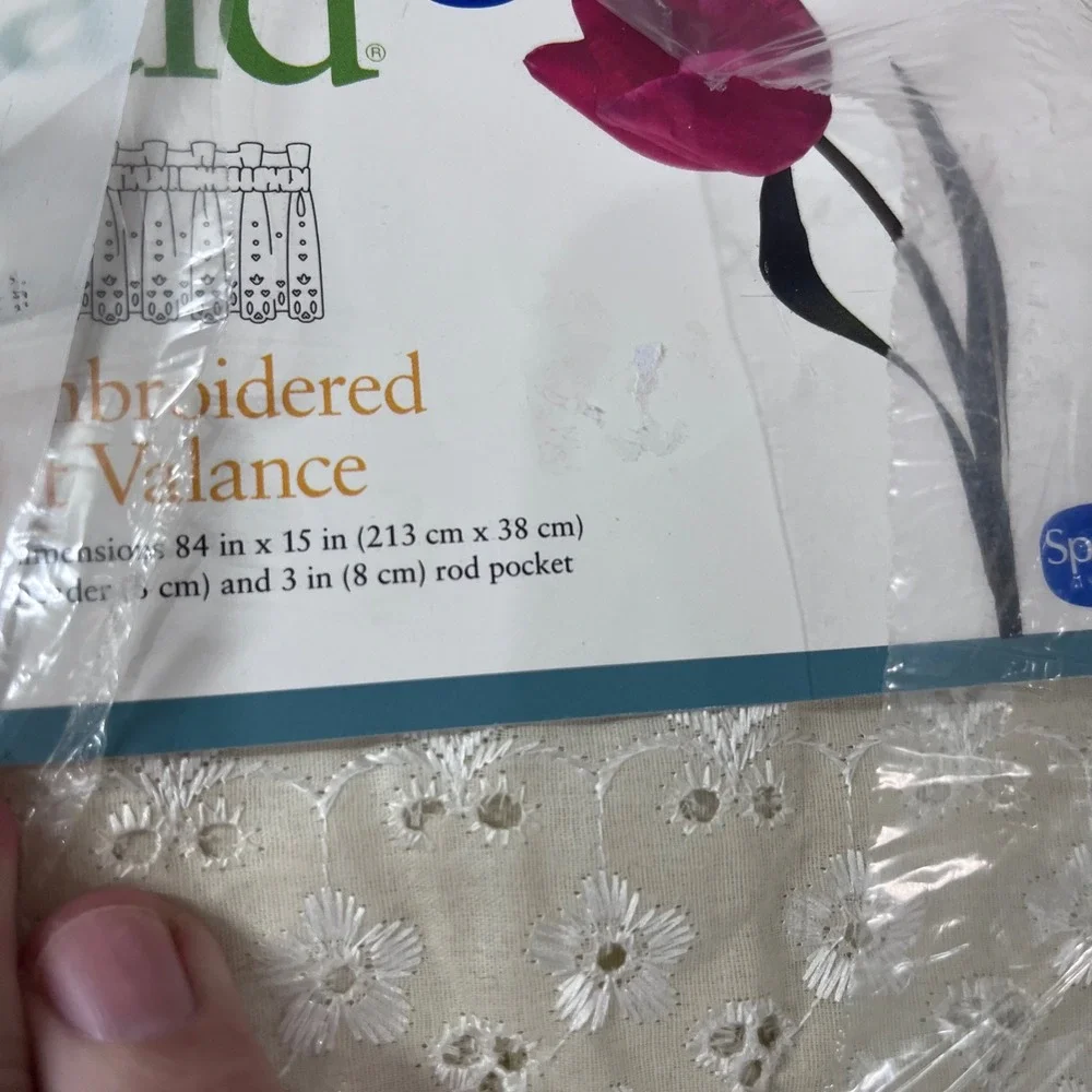 Vtg Springmaid Ivory Embroidered Eyelet Straight Valance 84x15 Floral Lace NIP